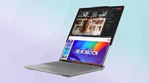 Lenovo’s extendable ThinkBook Plus laptop accidentally unrolled early